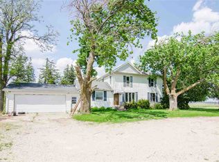 11049 Butler Rd, Cedar Falls, IA 50613