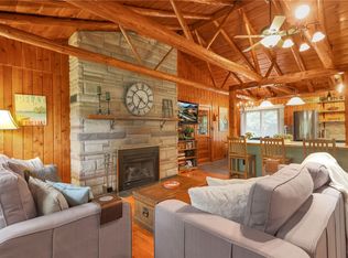 1401 E Choctaw Dr, London, OH 43140