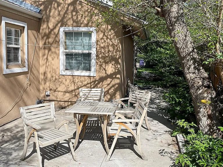 810 Lowell Blvd — Photo 31