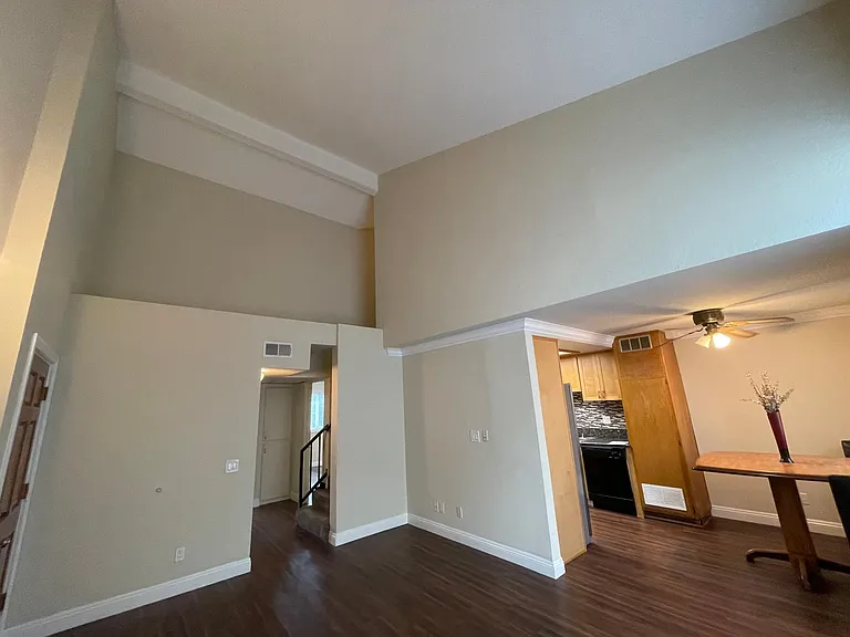 5251 Willowcrest Ave #5 — Photo 9