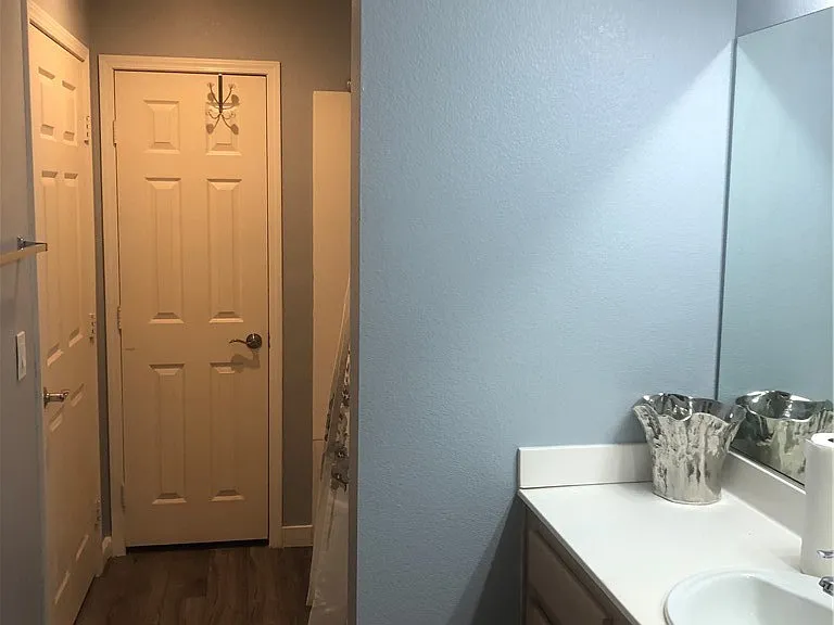31 E Agate Ave #204 — Photo 20