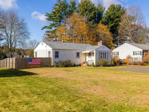 323 Southwick Rd, Westfield, MA 01085