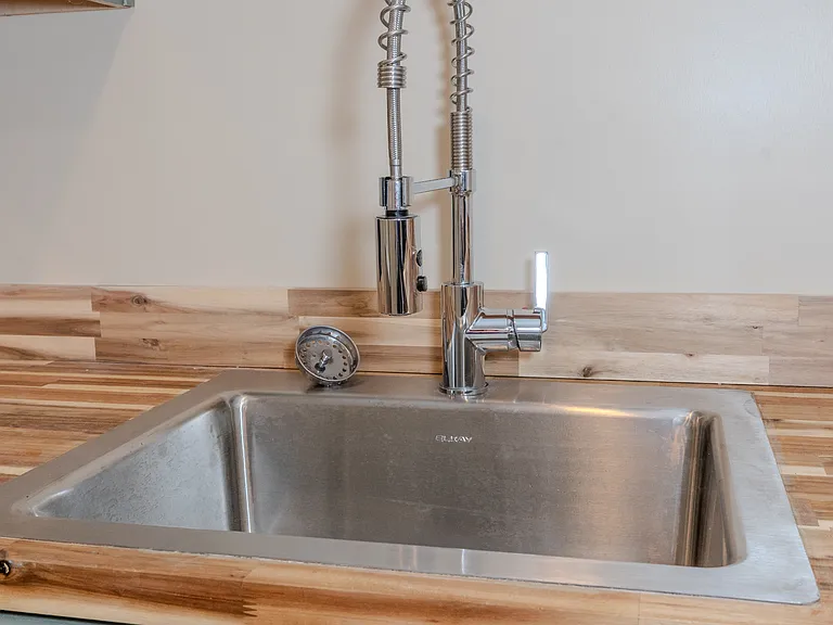 315 Broad Dr SW — Photo 12