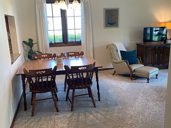 4th image of 360 W Main Ave APT 4