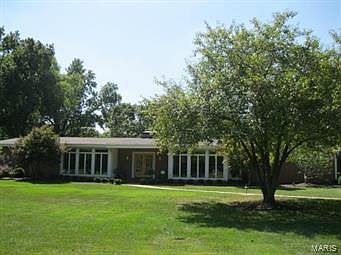 1st image of 53 Ladue Estates Dr
