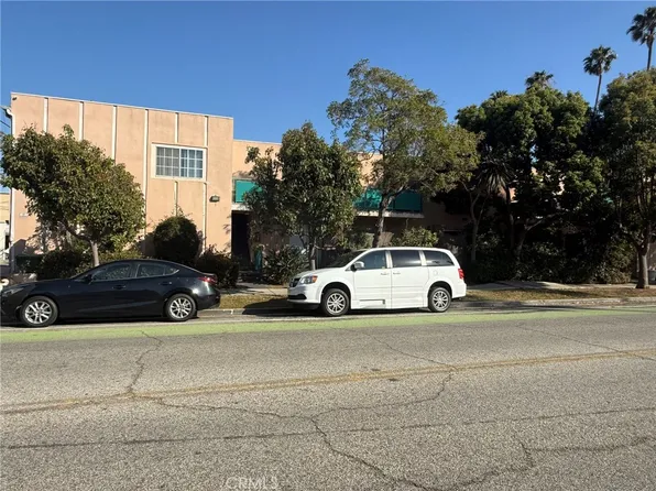 1902 Arizona Ave, Santa Monica, CA 90404
