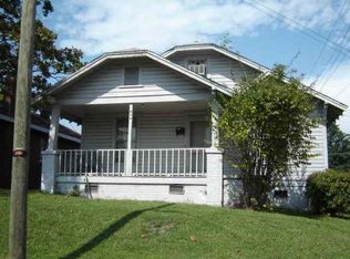 825 Highland Ave SE, Hickory, NC 28602