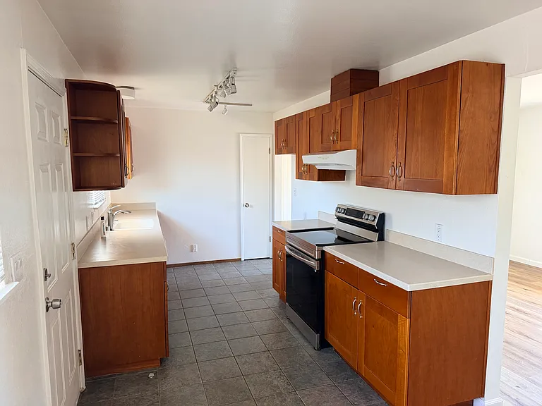 1139 Lance Dr #1 — Photo 5