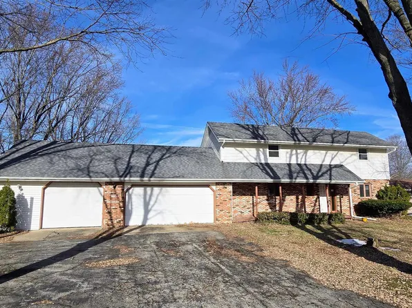 8231 Highview Dr, Winnebago, IL 61088