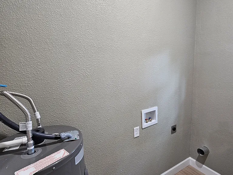 217 E Myrtle St #A — Photo 20