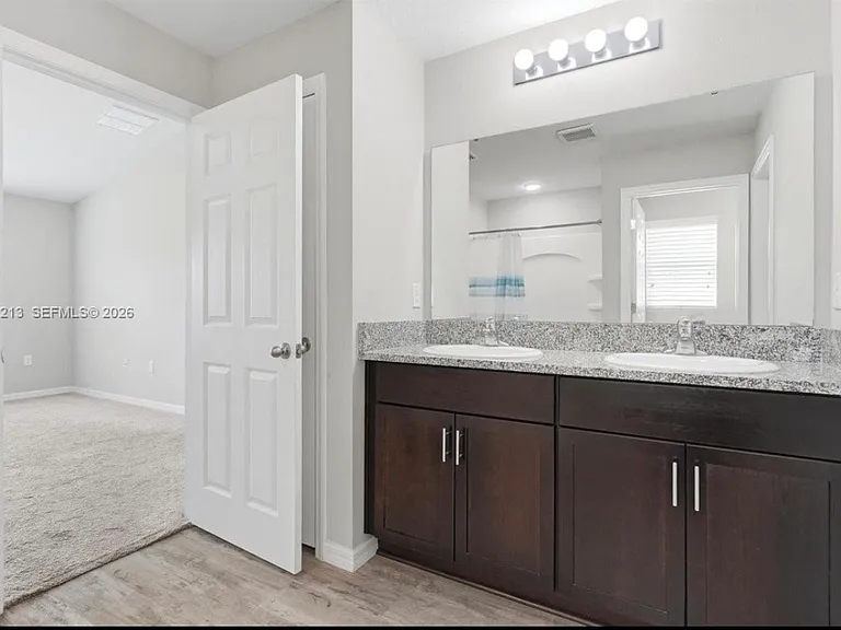 1536 Axel Cir — Photo 6