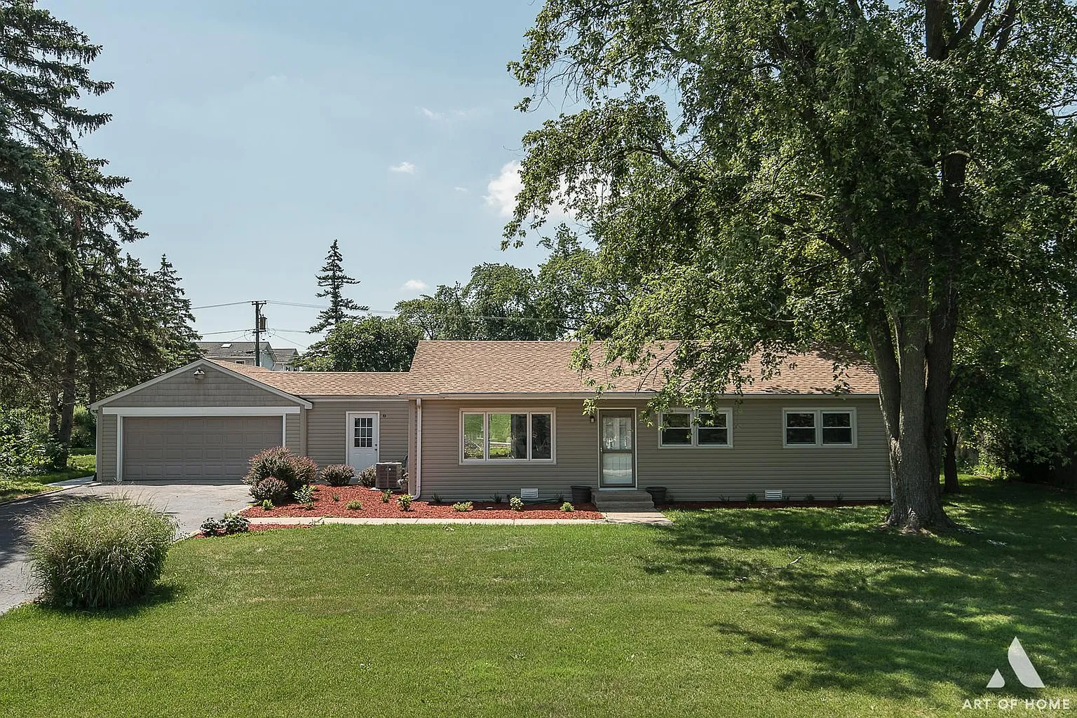 8331 Hillcrest Dr photo 1