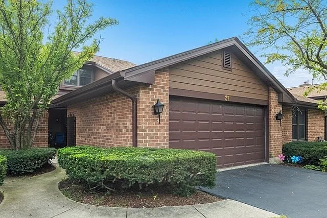 27 Prairie Dr photo 1