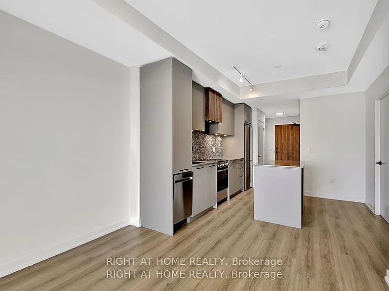 10 Lagerfeld Dr #401 — Photo 23