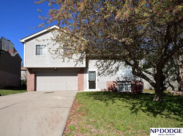 6720 N 111th St, Omaha, NE 68164