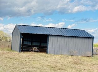 Giles Rd, Yoakum, TX 77995