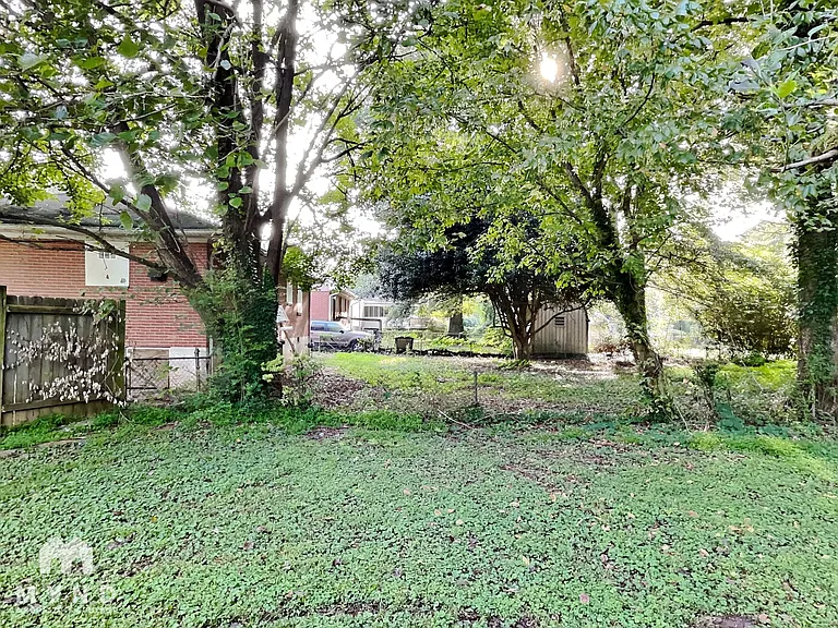 742 Quaker St SW — Photo 16
