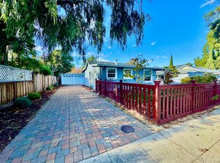 228 S Rengstorff Ave, Mountain View, CA 94040