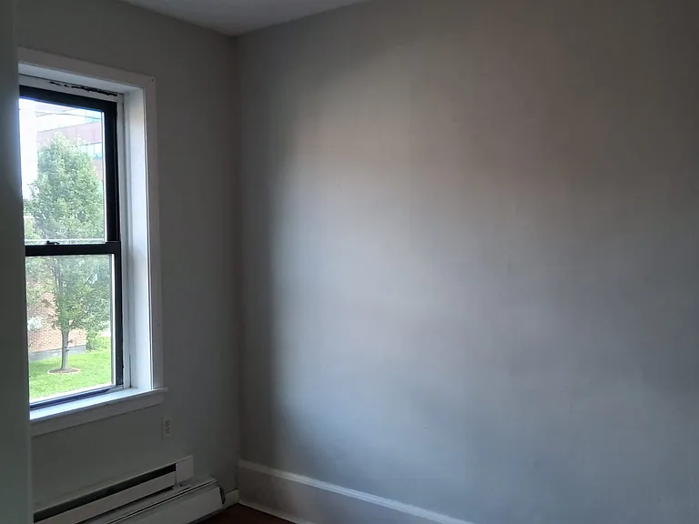 133 Hungerford St #2 — Photo 4