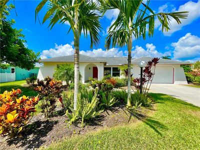 101 Versailles CIR, Naples, FL, 34112