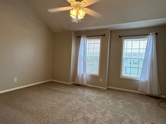 3rd image of 2920 Eagle Ridge Dr #2918