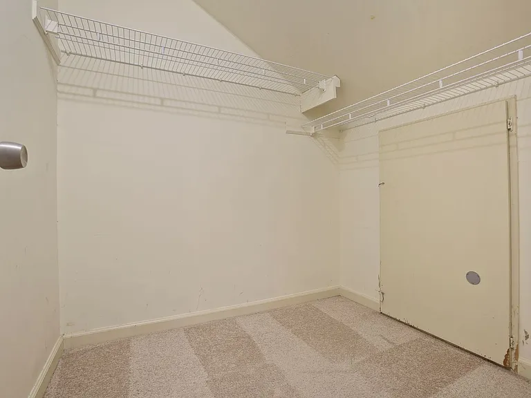 245 Towergate Pl — Photo 17