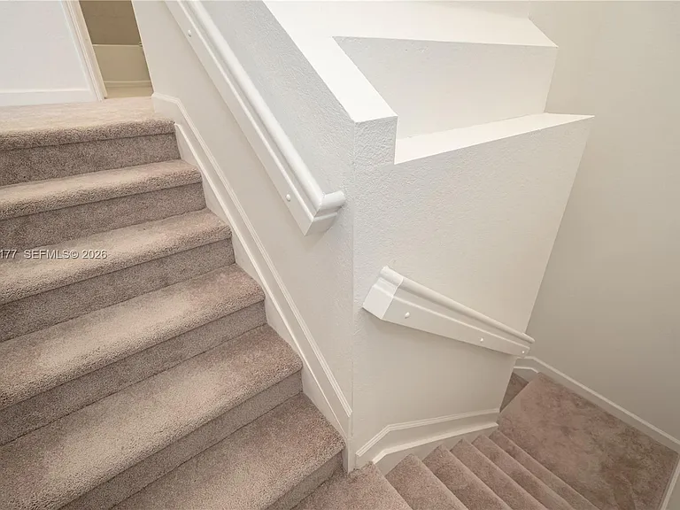 270 SW 159th Pl — Photo 11