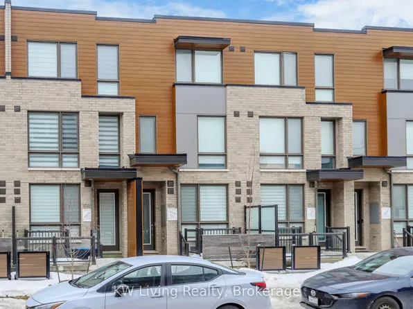 106 Green Gardens Blvd #B, Toronto, ON M6A 0E5