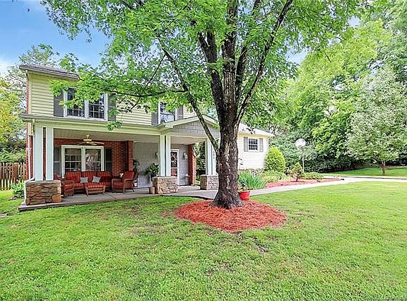 3rd image of 3806 Chandonwood Ct