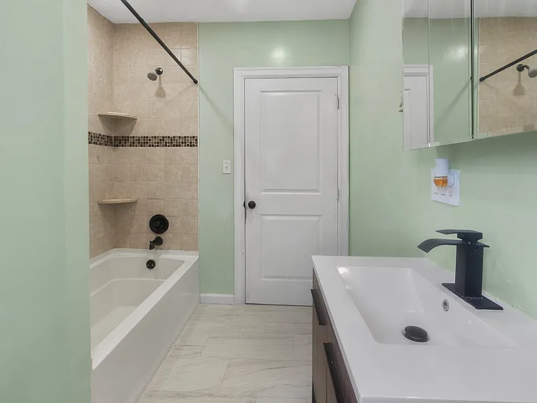 271 Cator Ave #2 — Photo 17