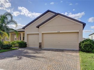 10044 Celtic Ash Dr, Ruskin, FL 33573