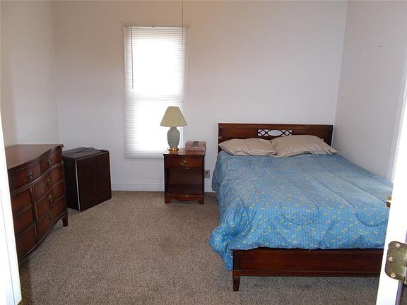 5th image of 381 Morgantown Ave