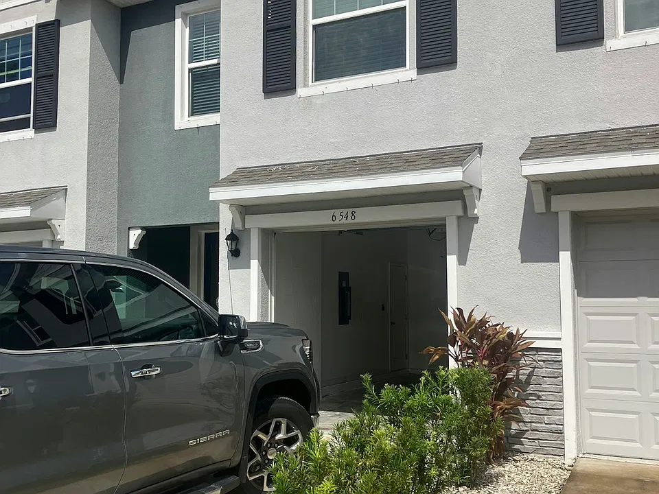 6548 Calypso Coral Ln