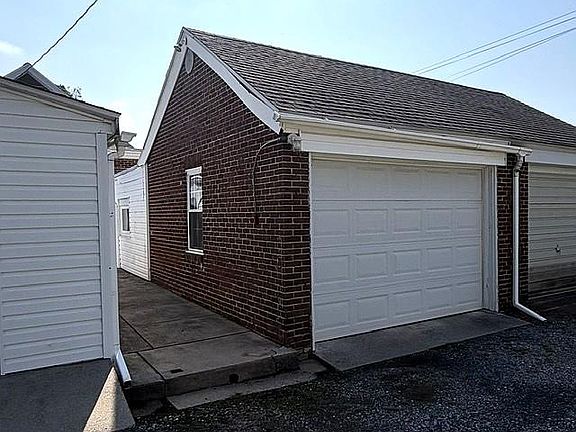 4th image of 1341 Lacrosse Ave