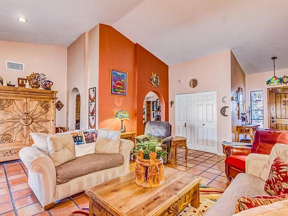 4th image of 420 E Melody Ln