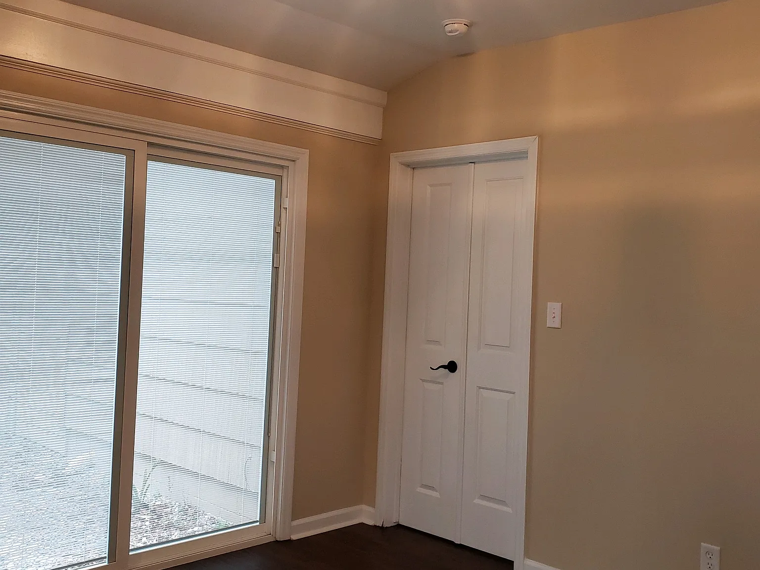 3 bed, 1352 sqft, $1,850 — Photo 4