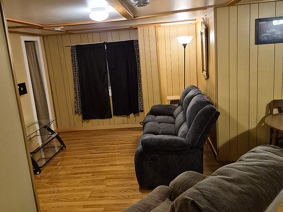 3rd image of 366 Cave Hill Rd #3