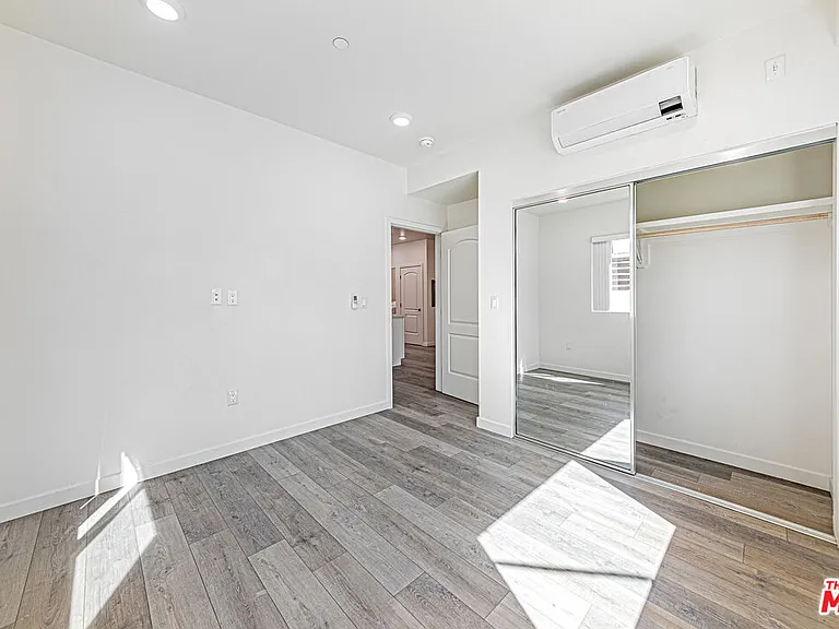 5912 Satsuma Ave — Photo 17