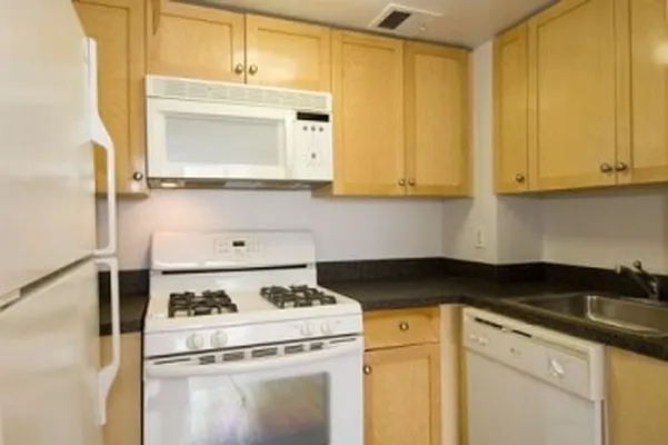 Rented by MNS | media 10