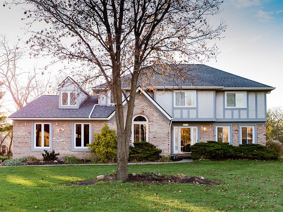 1st image of 13007 Oakmere Dr NW