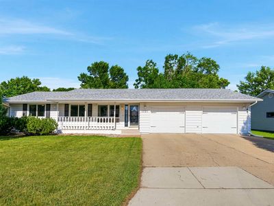 1721 3rd St SE, Minot, ND, 58701