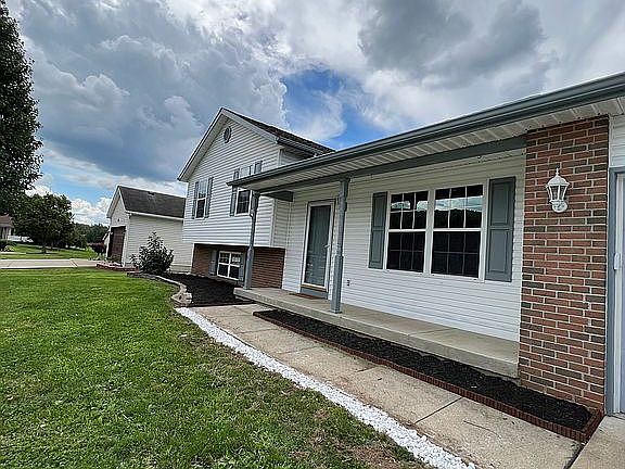 2nd image of 1635 Carolina Dr