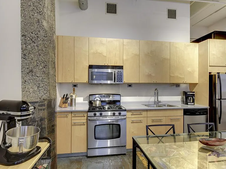 700 Washington Ave N #208 — Photo 12