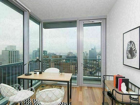 4th image of 434 Albee Sq #6CC