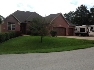 200 Gloria Ct, Branson, MO 65616