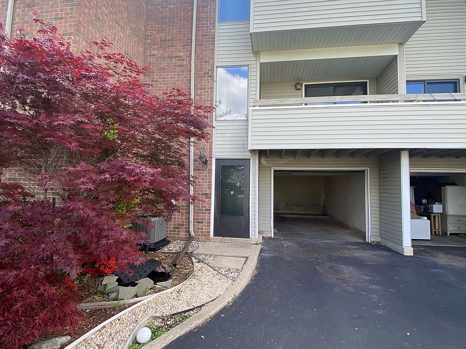 6223 Acropolis front entry_05252022