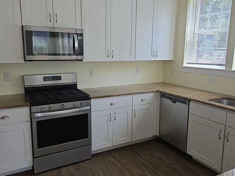 421 Hamilton Rd — Photo 10