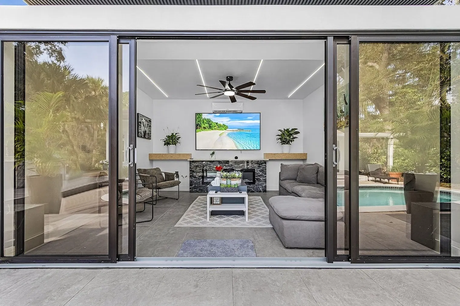 3 bed, 3.0 bath, $7,804 — Photo 2
