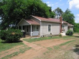 904 S Graham Hopedale Rd, Burlington, NC 27217