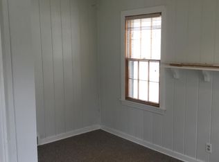 231 Woodside Dr NE, Grand Rapids, MI 49503